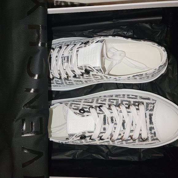 Givenchy Shoes - Givenchy sneakers